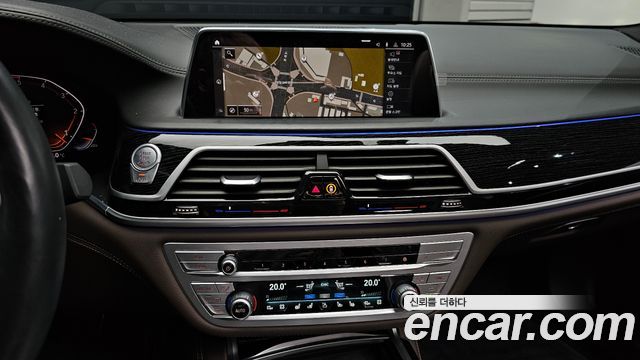 BMW 7 Series (G11) 730d xDrive M Sport 2020 — фото 13