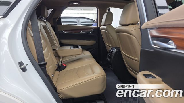 Cadillac XT5 3.6 Platinum 2018 — фото 12