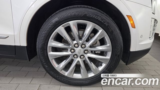 Cadillac XT5 3.6 Platinum 2018 — фото 21