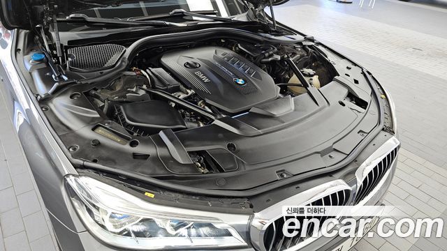 BMW 7 Series (G11) 740d xDrive M Sport 2018 — фото 6