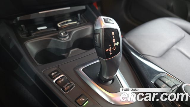 BMW 1 Series (F20) 118d Urban 5Dr 2014 — фото 9