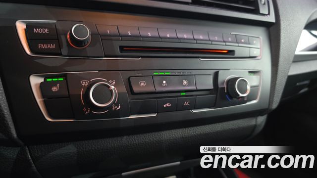 BMW 1 Series (F20) 118d Urban 5Dr 2014 — фото 16