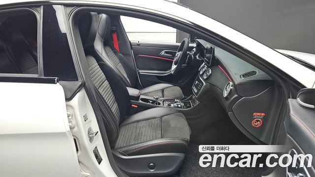 Mercedes-Benz CLA-Class (C117) CLA45 AMG 4MATIC 2019 — фото 10