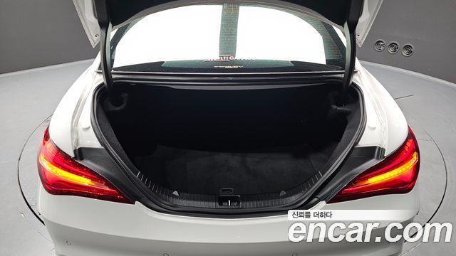 Mercedes-Benz CLA-Class (C117) CLA45 AMG 4MATIC 2019 — фото 20