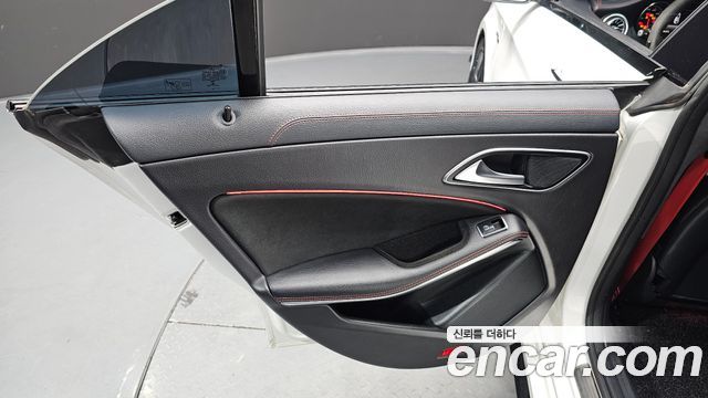 Mercedes-Benz CLA-Class (C117) CLA45 AMG 4MATIC 2019 — фото 25
