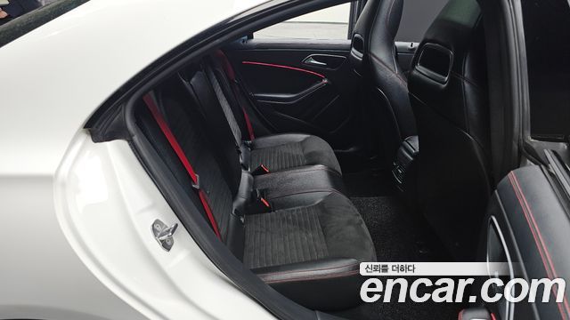 Mercedes-Benz CLA-Class (C117) CLA45 AMG 4MATIC 2019 — фото 26