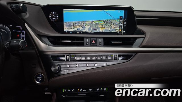 Lexus ES300h (VII) Luxury Plus 2019 — фото 14