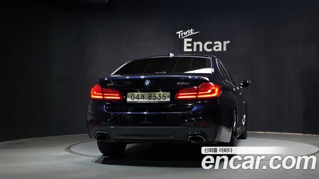 BMW 5 Series (G30) 530i xDrive M Sport Package Plus 2018 — фото 4