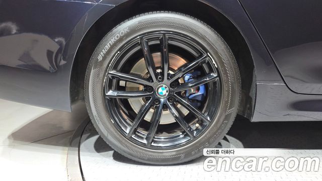 BMW 5 Series (G30) 530i xDrive M Sport Package Plus 2018 — фото 5