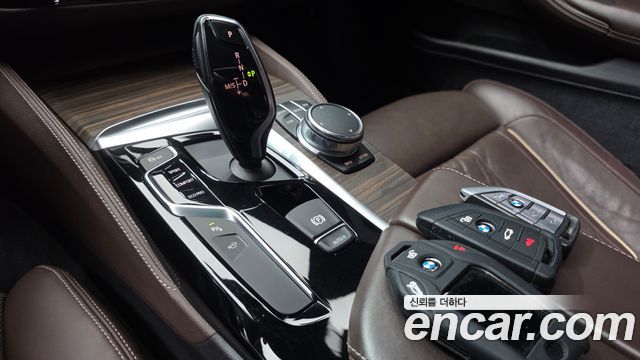 BMW 5 Series (G30) 530i xDrive M Sport Package Plus 2018 — фото 9
