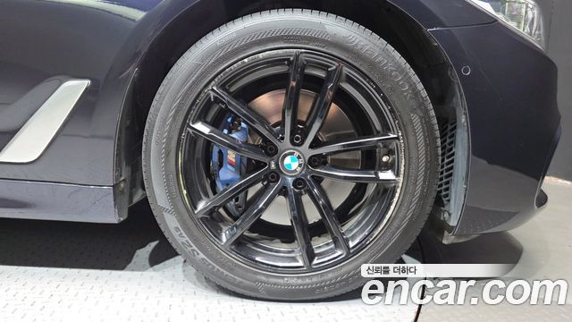 BMW 5 Series (G30) 530i xDrive M Sport Package Plus 2018 — фото 21