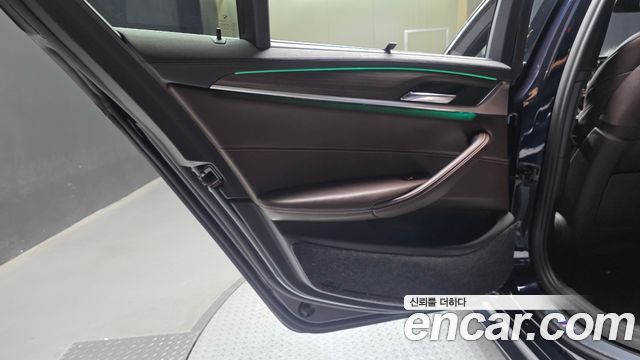BMW 5 Series (G30) 530i xDrive M Sport Package Plus 2018 — фото 25