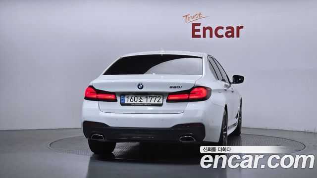 BMW 5 Series (G30) 520i M Sport 2023 — фото 4