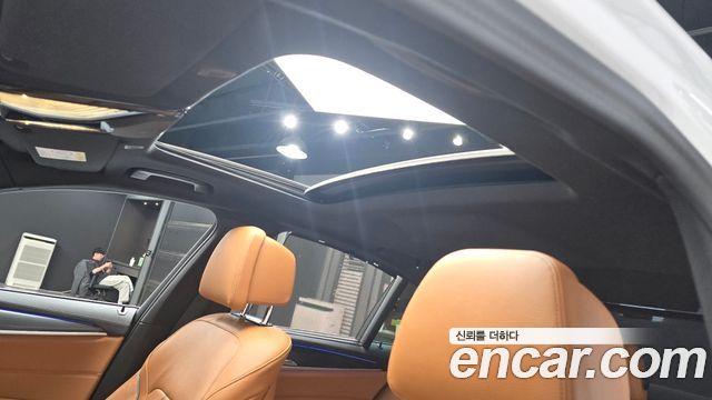 BMW 5 Series (G30) 520i M Sport 2023 — фото 23