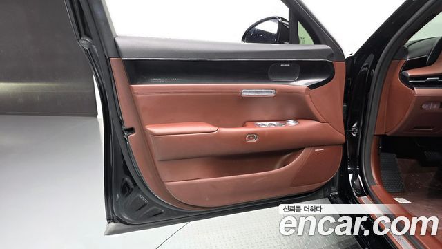 Genesis G90 (RS4) Gasoline 3.5 Turbo AWD 2023 — фото 24