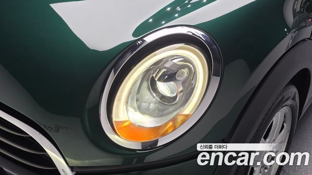 MINI Cooper 5Door Standard 3rd 2018 — фото 22