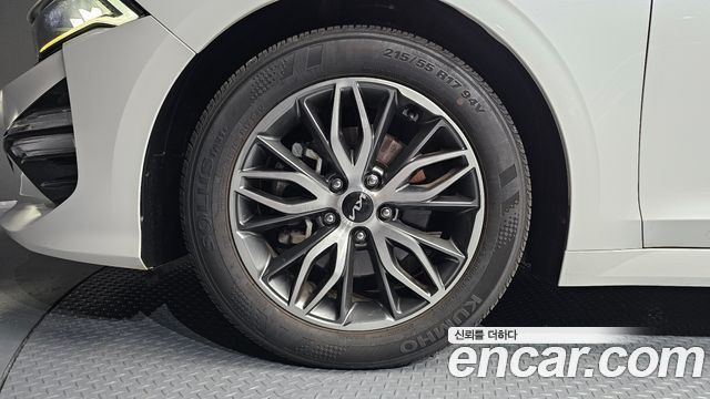 Kia K5 (III) 2.0 Noblesse 2022 — фото 5