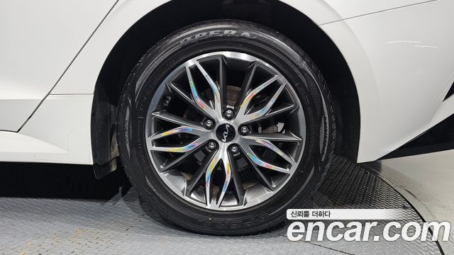 Kia K5 (III) 2.0 Noblesse 2022 — фото 21
