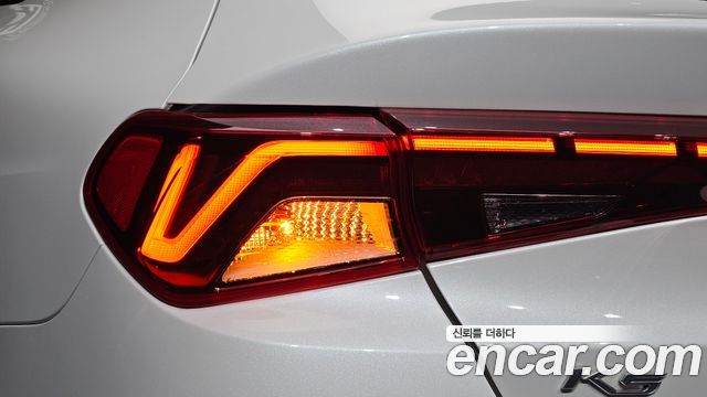Kia K5 (III) 2.0 Noblesse 2022 — фото 23