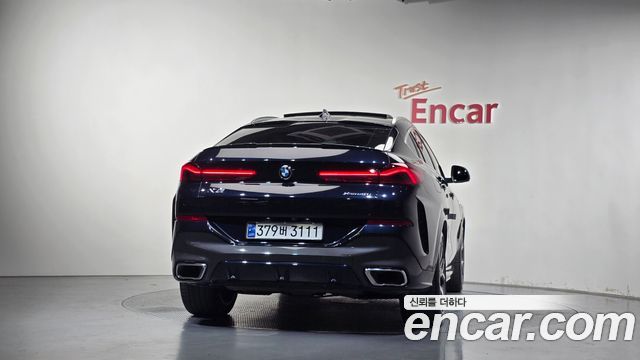BMW X6 (G06) xDrive40i M Sport 2022 — фото 4