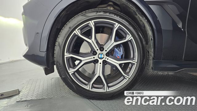 BMW X6 (G06) xDrive40i M Sport 2022 — фото 5