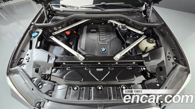 BMW X6 (G06) xDrive40i M Sport 2022 — фото 6