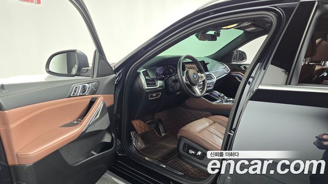 BMW X6 (G06) xDrive40i M Sport 2022 — фото 10