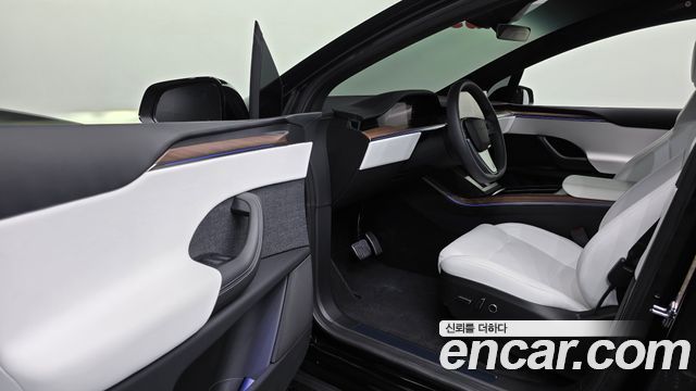 Tesla Model X AWD 2026 — фото 10
