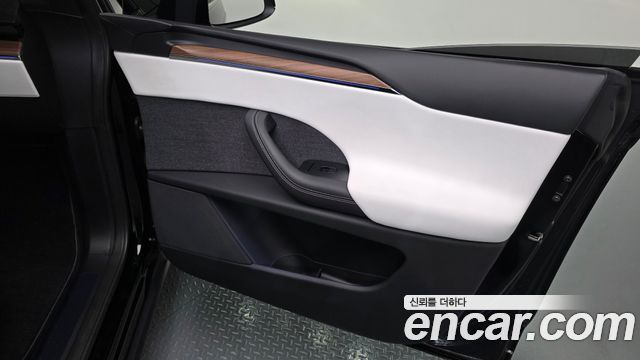 Tesla Model X AWD 2026 — фото 25