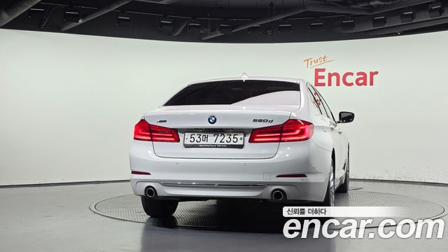BMW 5 Series (G30) 520d Luxury Special Edition 2018 — фото 4