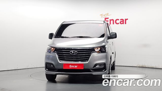 Hyundai Grand Starex 12-Seater LPi Smart 2020 — фото 3