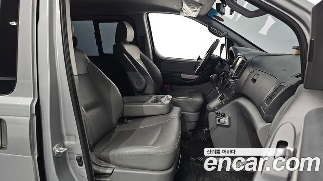Hyundai Grand Starex 12-Seater LPi Smart 2020 — фото 10
