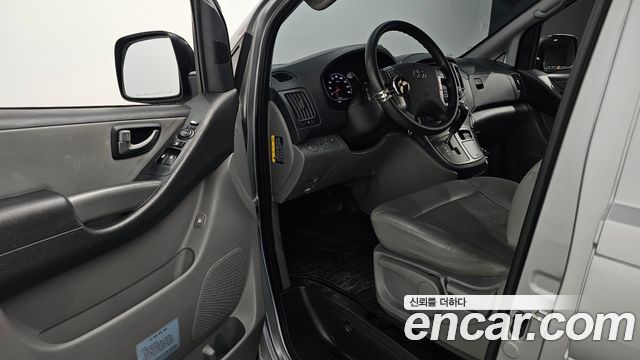 Hyundai Grand Starex 12-Seater LPi Smart 2020 — фото 11