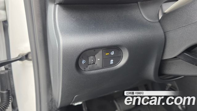 Hyundai Casper Van Smart 2023 — фото 15