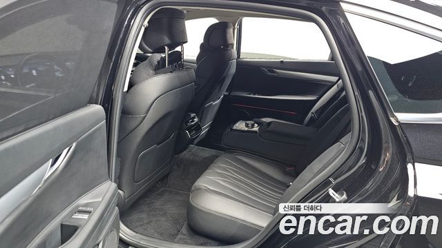 Genesis G80 (RG3) Gasoline 2.5 Turbo AWD 2025 — фото 12