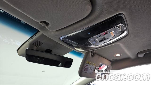 Genesis G80 (RG3) Gasoline 2.5 Turbo AWD 2025 — фото 17