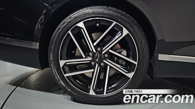 Genesis G80 (RG3) Gasoline 2.5 Turbo AWD 2025 — фото 21