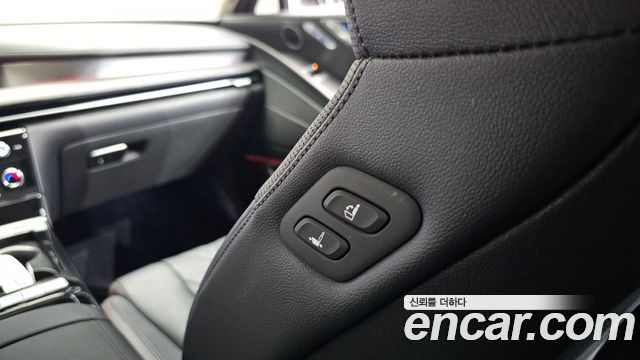 Genesis G80 (RG3) Gasoline 2.5 Turbo AWD 2025 — фото 36