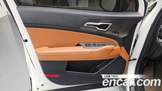 Kia Sportage (V) Gasoline 1.6 Turbo 2WD Signature Gravity 2023 — фото 24