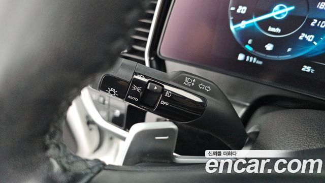 Kia Sportage (V) Gasoline 1.6 Turbo 2WD Signature Gravity 2023 — фото 28