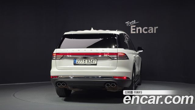 Lincoln Aviator (II) 3.0 Reserve  AWD 2022 — фото 4