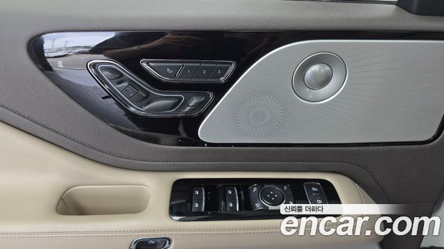 Lincoln Aviator (II) 3.0 Reserve  AWD 2022 — фото 30