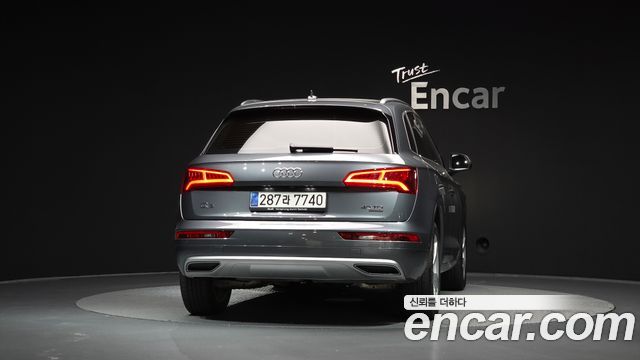 Audi Q5 (FY) 40 TDI Quattro Premium 2020 — фото 4