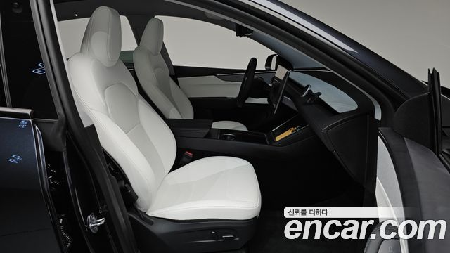 Tesla Model Y RWD 2025 — фото 11