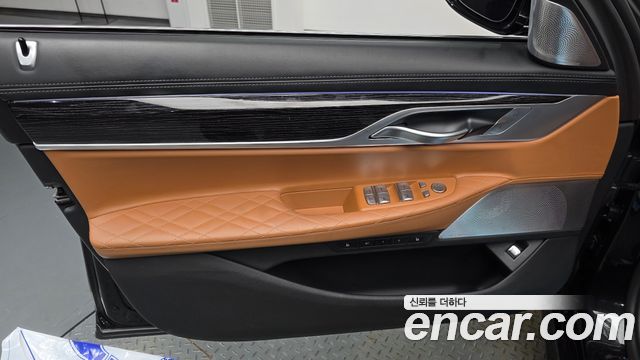 BMW 7 Series (G11) 740Li xDrive M Sport Package 2022 — фото 30