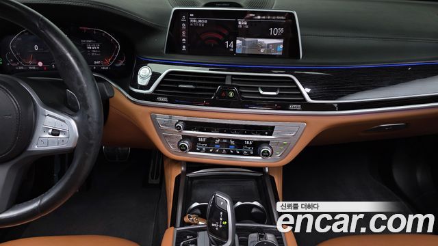 BMW 7 Series (G11) 740Li xDrive M Sport Package 2022 — фото 35