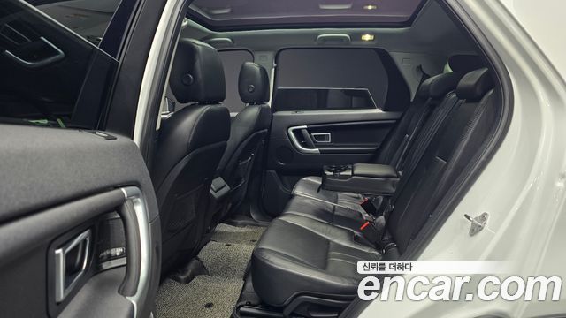 Land Rover Discovery Sport 2.0 TD4 SE 2018 — фото 12