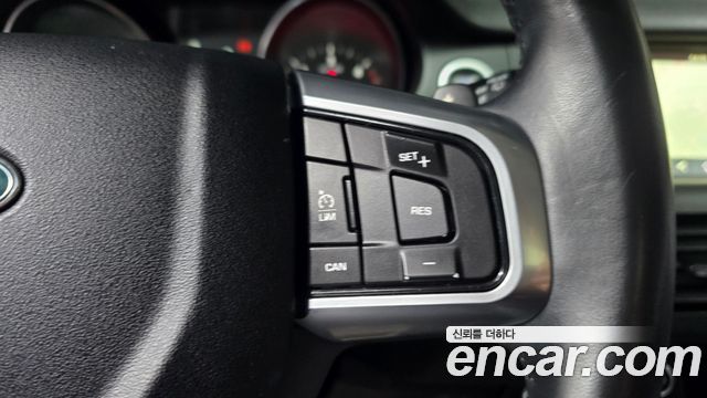 Land Rover Discovery Sport 2.0 TD4 SE 2018 — фото 17