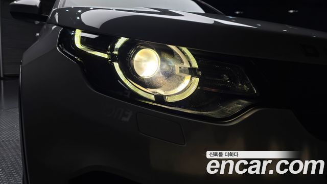 Land Rover Discovery Sport 2.0 TD4 SE 2018 — фото 22