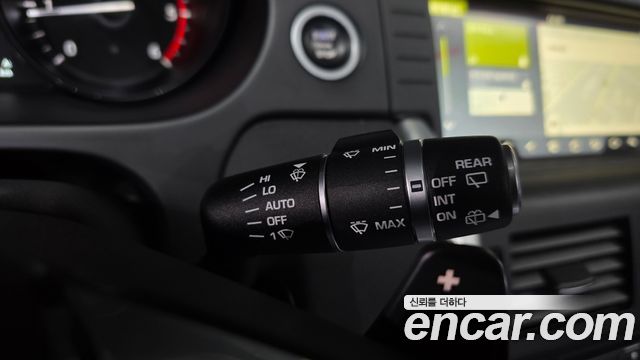 Land Rover Discovery Sport 2.0 TD4 SE 2018 — фото 29